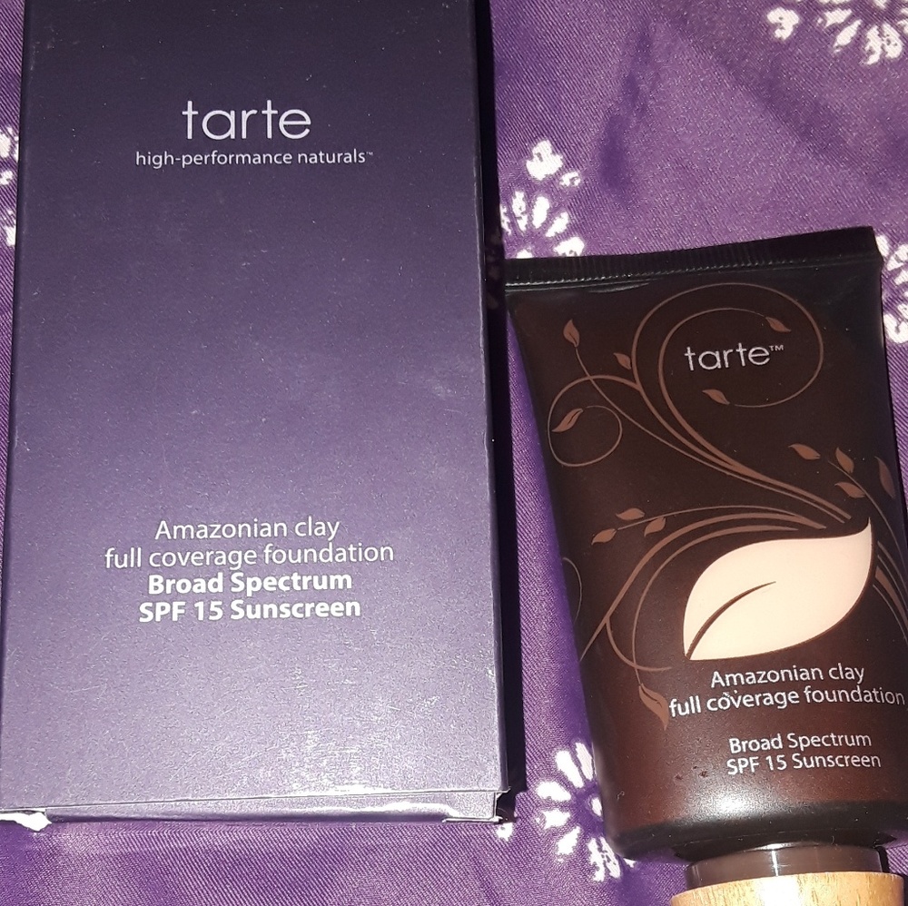 Tarte Amazonian Clay foundation.